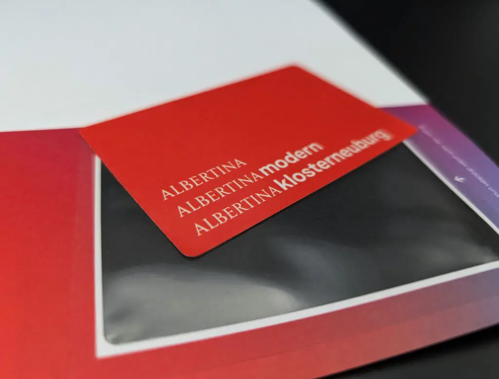 Integrierte Karte Mockup für Albertina Modern